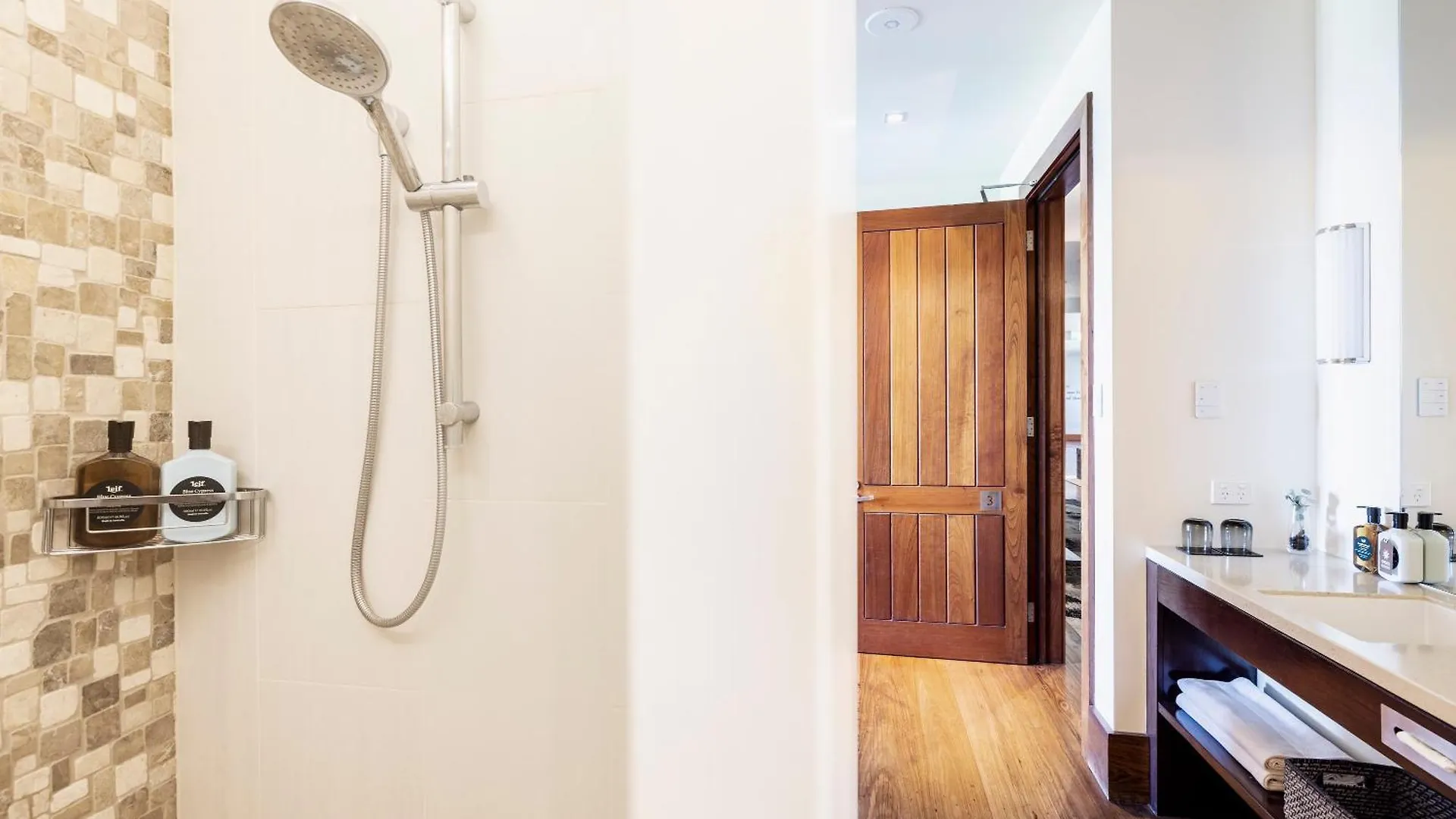 Spicers Peak Lodge Maryvale