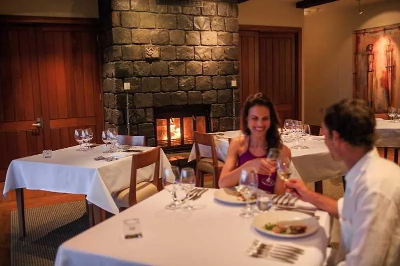 Spicers Peak Lodge Maryvale Resort