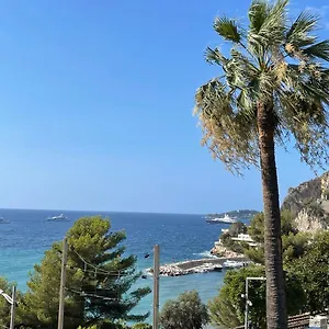 https://ezevacances-studio-capuccino-vue-mer.fr-provencehotel.com